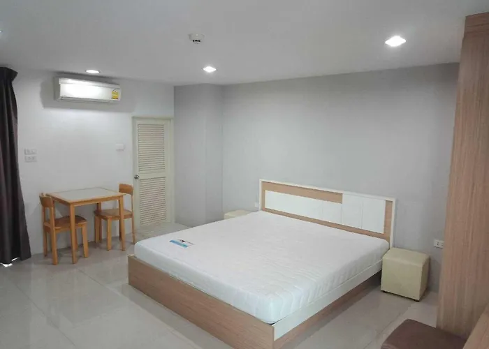 Townhouse Siam Privi Hotel 호텔