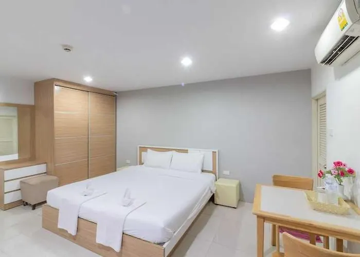 Townhouse Siam Privi Hotel 방콕