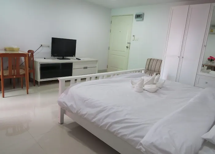 Townhouse Siam Privi Hotel