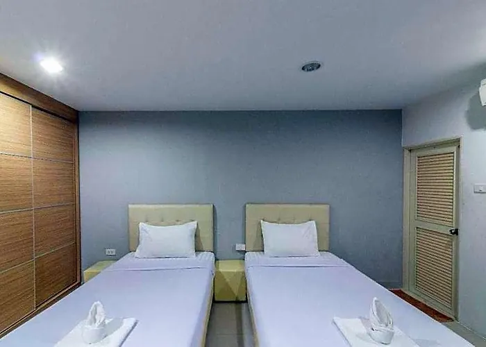 Townhouse Siam Privi Hotel